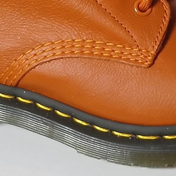 Burnt Orange Dr. Martens Hard To Find New Bouncing Soles. Sz7 Smooth Leather - Picture 12 of 13